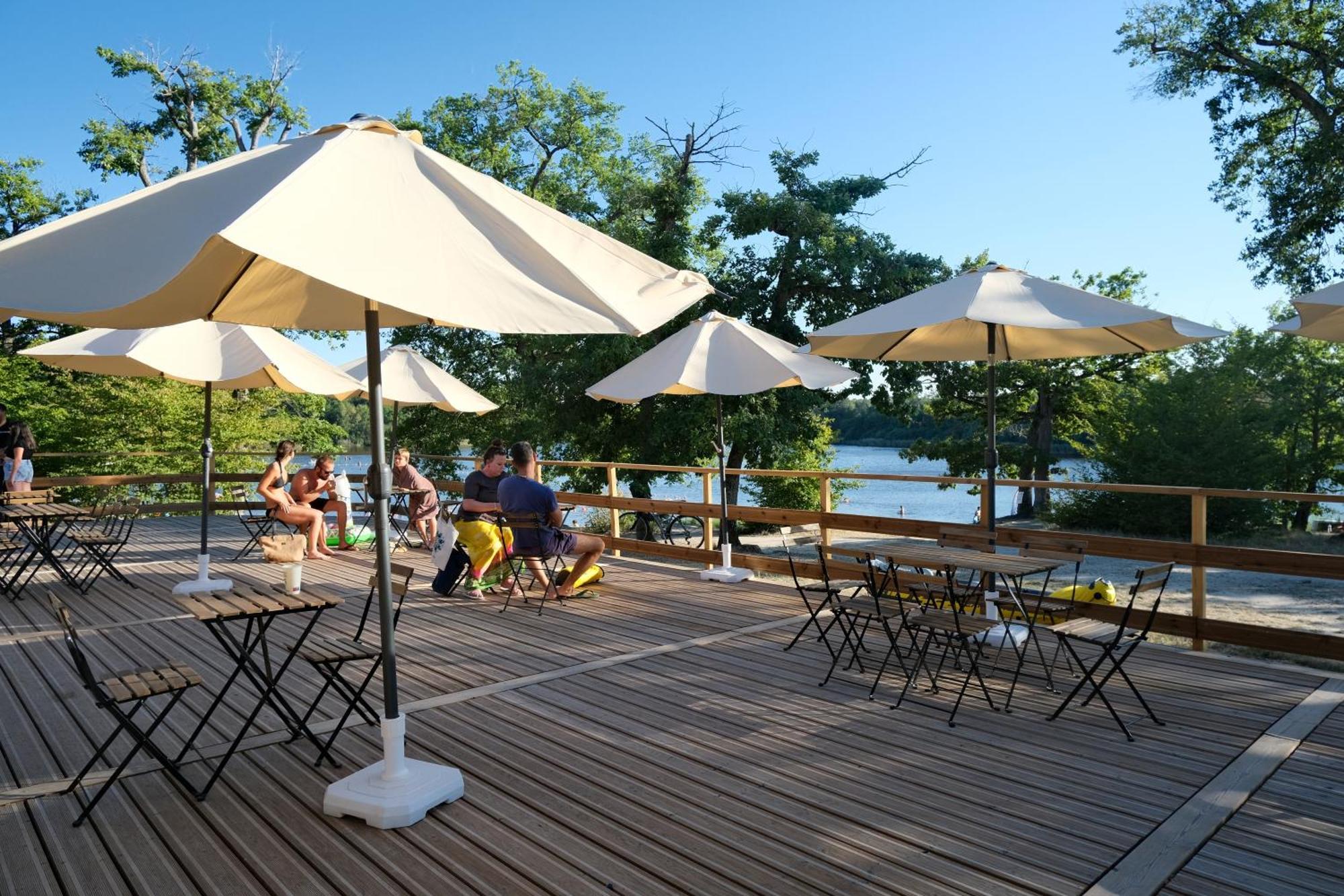 Camping Etang Des Bois Vieilles-Maisons-sur-Joudry Bagian luar foto