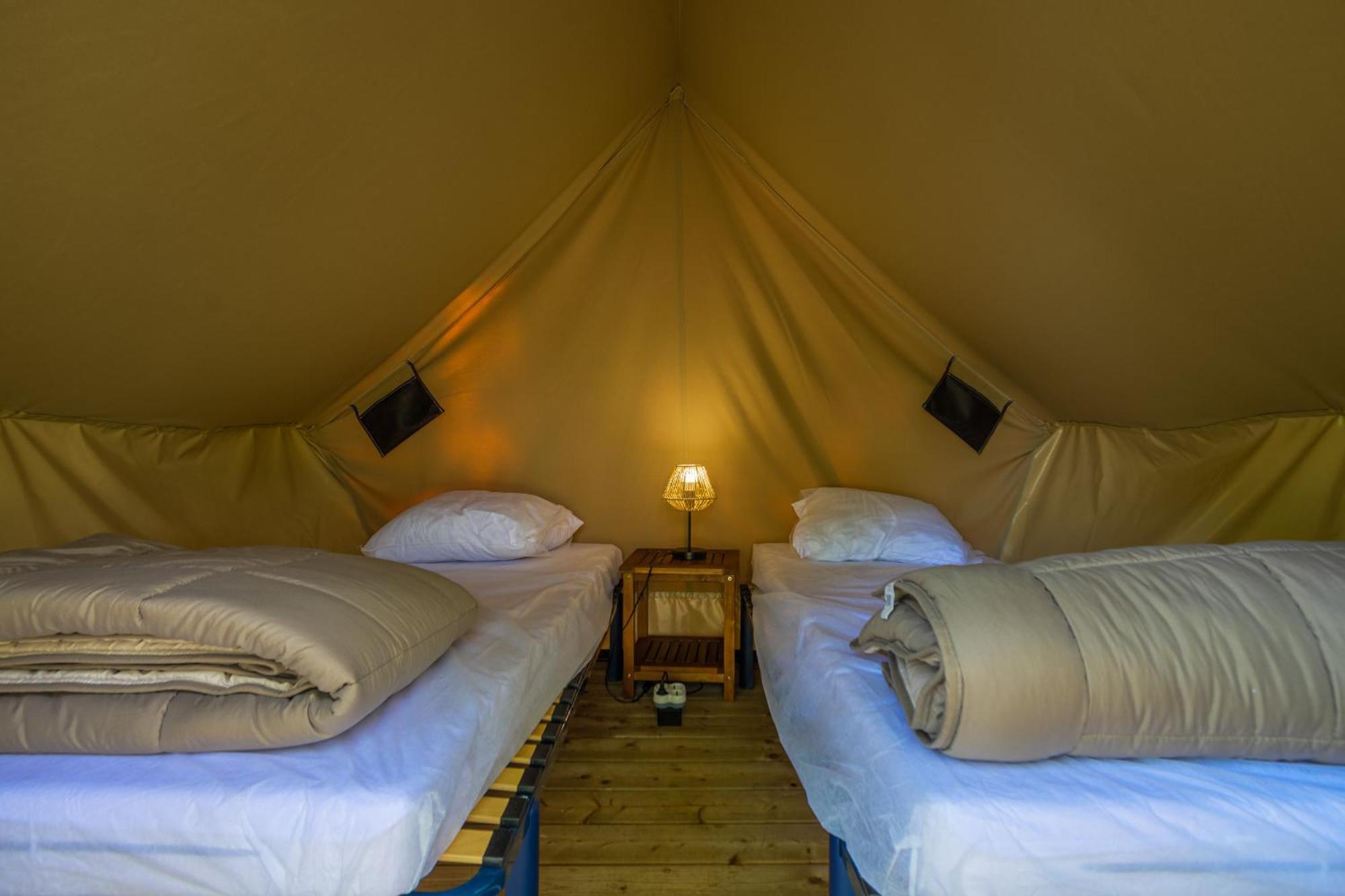 Camping Etang Des Bois Vieilles-Maisons-sur-Joudry Bagian luar foto